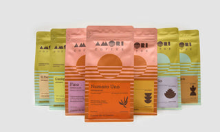 AMORI Coffee Espresso-Blends und Single Origin Farmkaffee in farbigen Standbeuteln