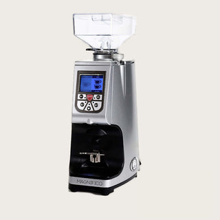 Eureka Atom Magnifico Espresso-Mühle in Silber mit 60 mm Diamond Inside Mahlscheiben und kompaktem Design.
