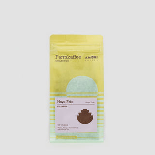 Frontansicht der gelb-grünen Kaffeeverpackung von AMORI Coffee, Sorte „Hoyo Frío“