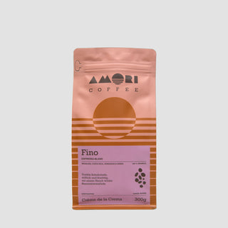 Fino Espresso-Blend aus Brasilien, Costa Rica, Honduras und Indien – 100 % Arabica, mit ausgewogenem Charakter.