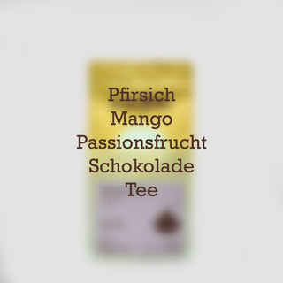 Hoyo-Frío-Verpackung, darüber in brauner Schrift die Geschmacksnoten: Pfirsich, Mango, Passionsfrucht, Schokolade, Tee.