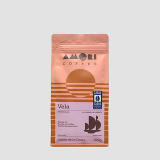 Vela Espresso-Blend aus Brasilien – 80 % Arabica, 20 % Robusta, nachhaltig per Segelschiff transportiert und in Mainz geröstet.